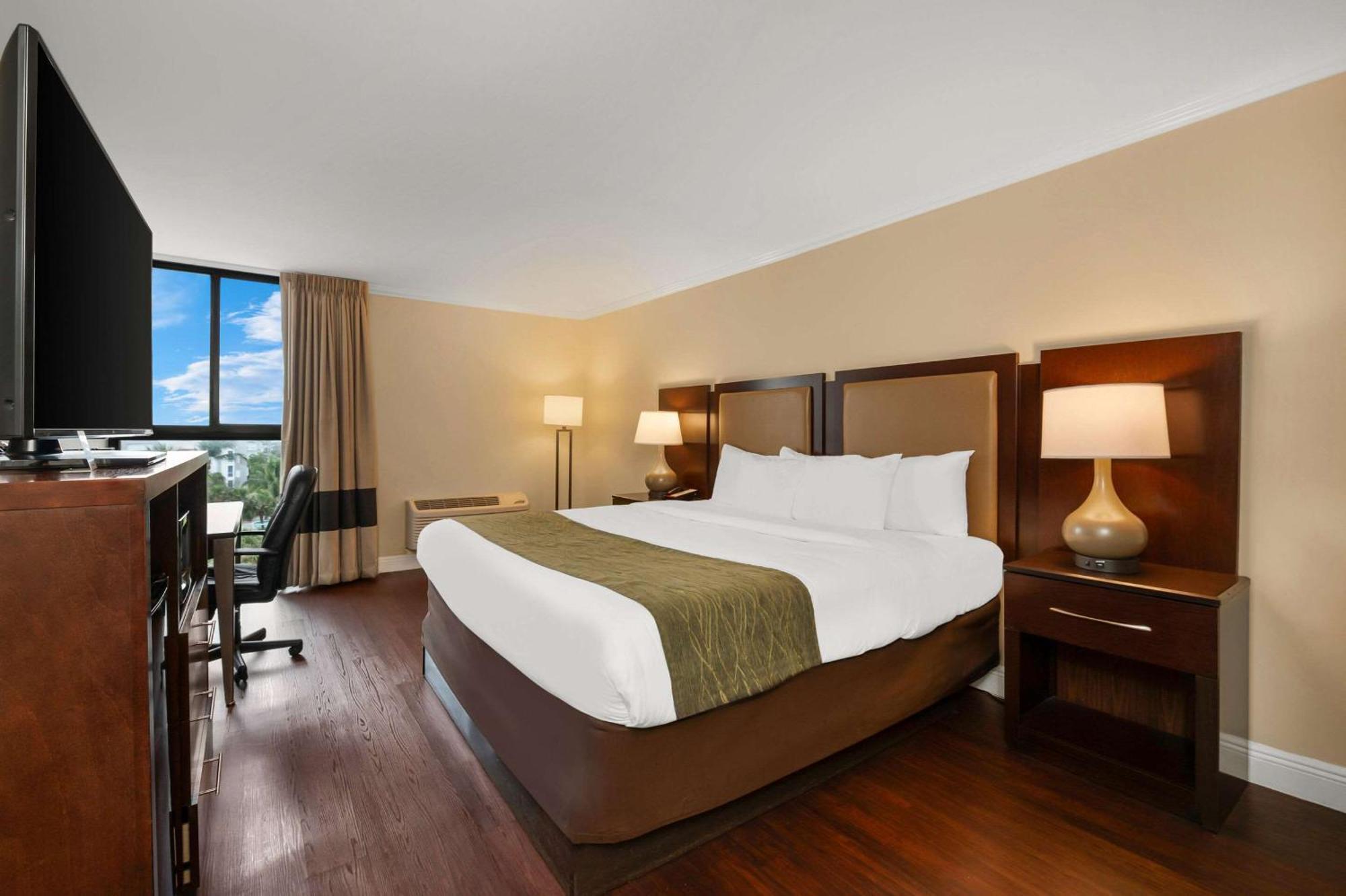 Comfort Inn Oceanside Deerfield Beach Exterior foto